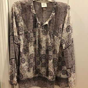 Women’s dress shirt